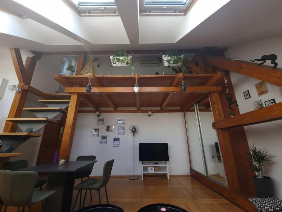 Captain Misha'S Place Belgrado Esterno foto